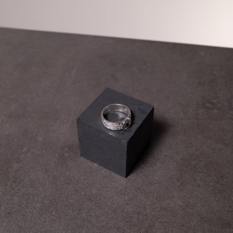 SILVER ETERNAL ECLIPSE RING