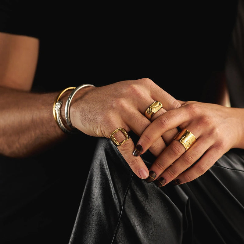 DION DREYES GOLD CHUNKY RINGS