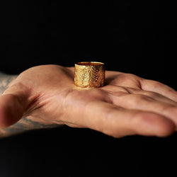 DION DREYES CHUNKY GOLD RING