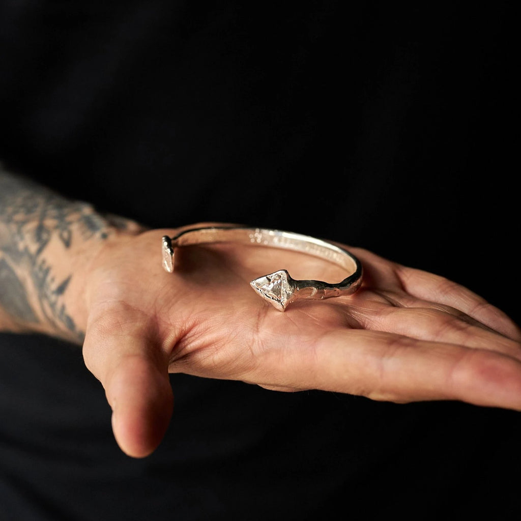 Arrow hot sale bracelet silver